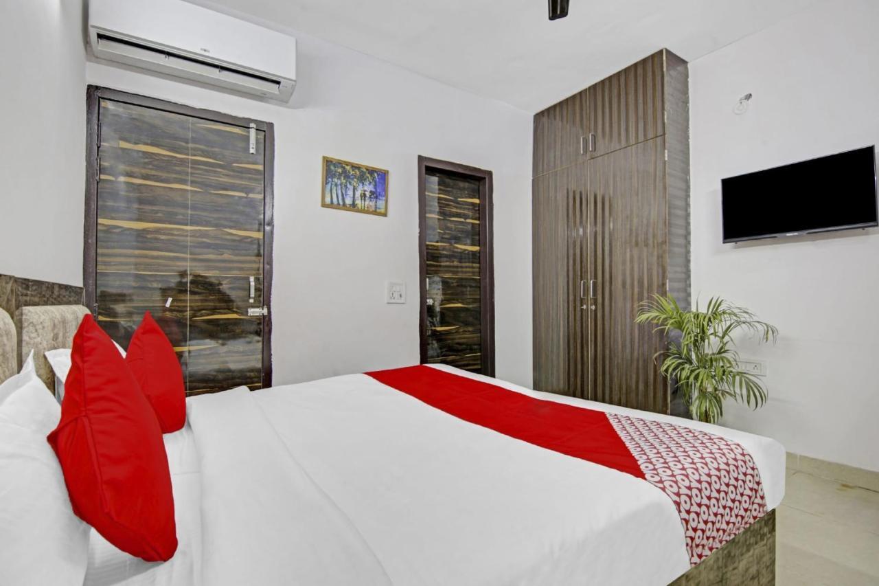 Hotel Green Olive New Delhi Buitenkant foto