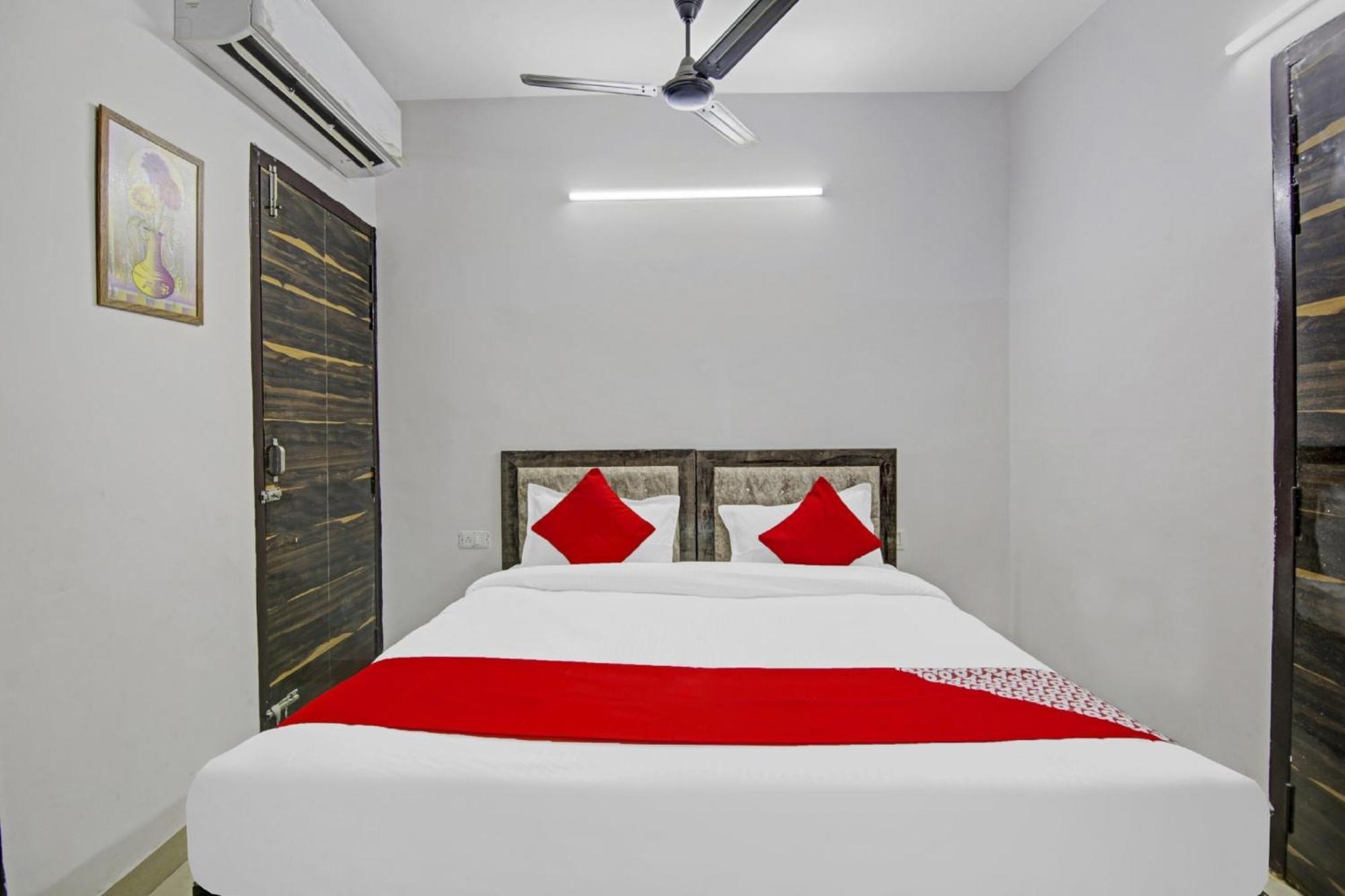 Hotel Green Olive New Delhi Buitenkant foto
