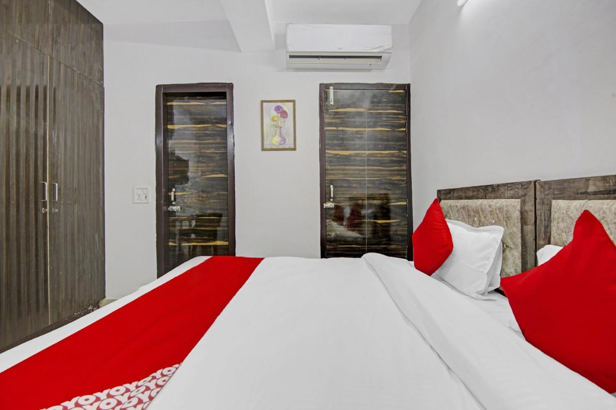Hotel Green Olive New Delhi Buitenkant foto