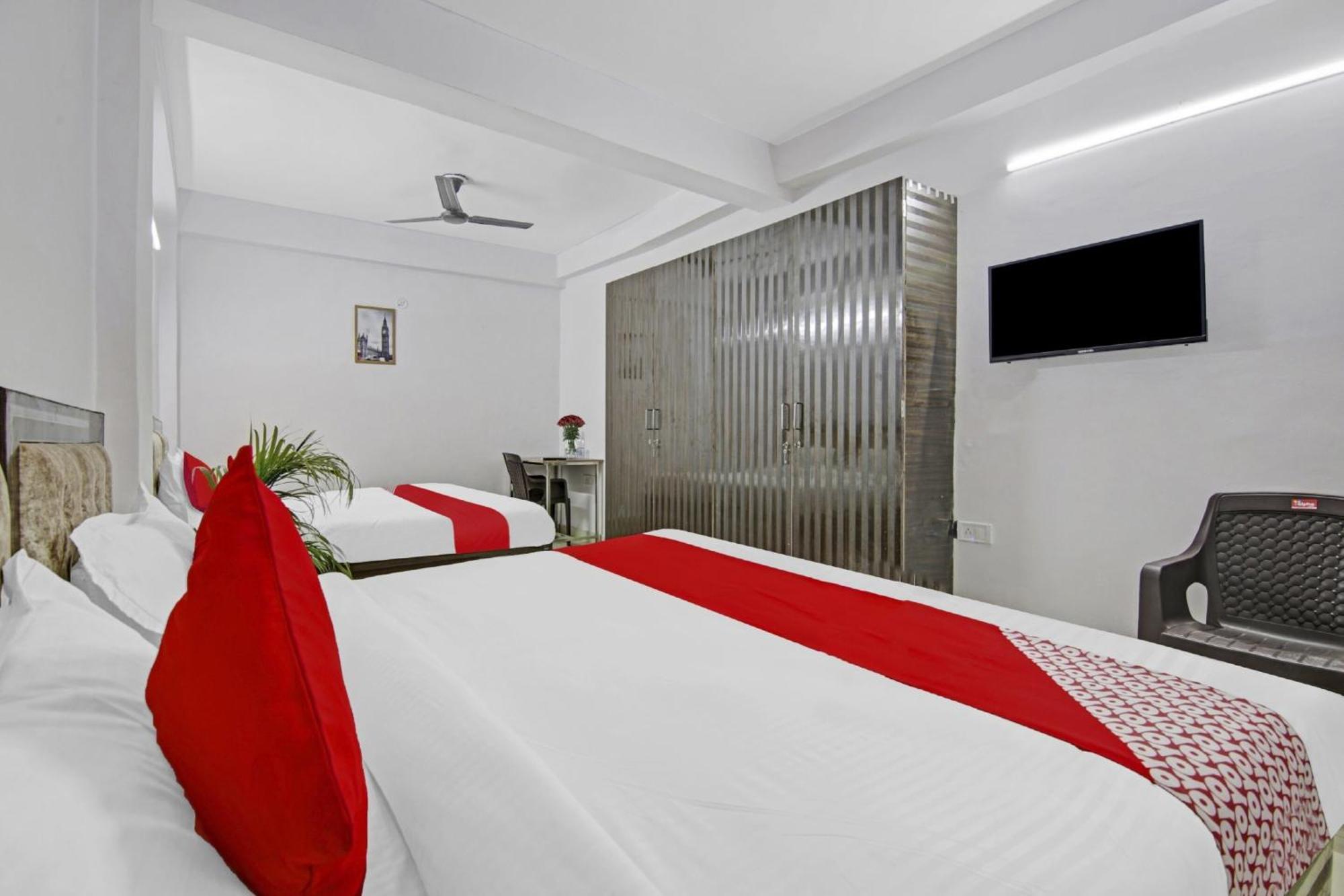 Hotel Green Olive New Delhi Buitenkant foto